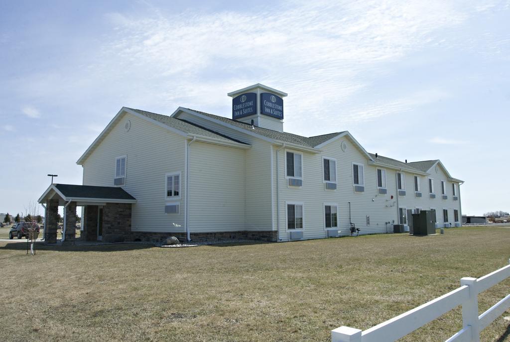 Cobblestone Inn & Suites - Langdon Exterior photo